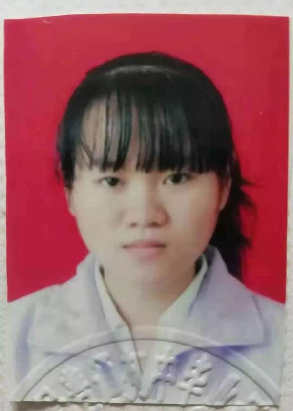 " 与同龄人相比,1996年10月出生的乐安县鳌溪镇女孩曾佛英可谓不幸图片
