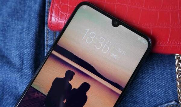 如果都是麒麟980,华为nova4还是荣耀V20该怎