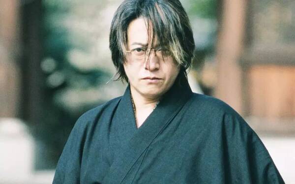 翻开京极夏彦的《百怪图谱》，第一百支蜡烛熄灭了