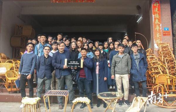 汕大艺术学院新人梅州成立实践教学基地传承牵手二小学年级教版语文教案v新人图片