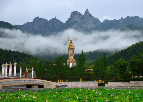 九华山贡献gdp多少_九华山地藏王菩萨图片