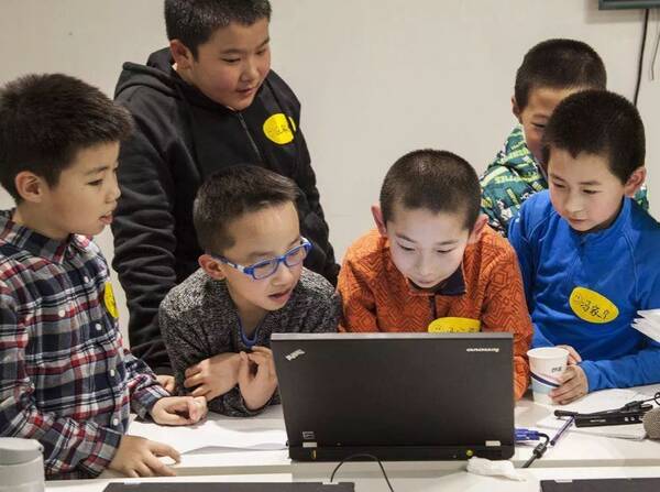 这两套书帮你学:《Hello Ruby:儿童电脑漫游记》+《未屯·你的世界》认字翻翻书+配套认字桌游