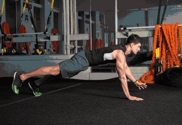 除了平板支撑,试试这6个练腹肌的动作