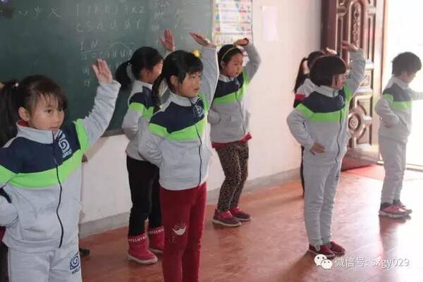 学习雷锋:康蕾计划携手长庆固井关爱留守儿童