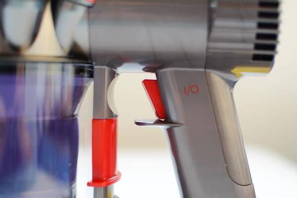 实用多变吸力强劲,戴森V6无绳吸尘器评测