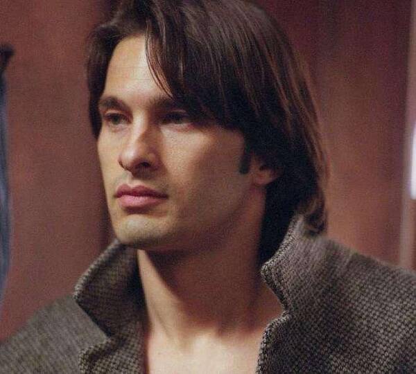 风情美妇出轨鲜肉帅哥,一部美国电影告诉你最