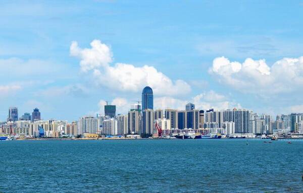 除了熟知的四大火炉,哪个城市还很热?