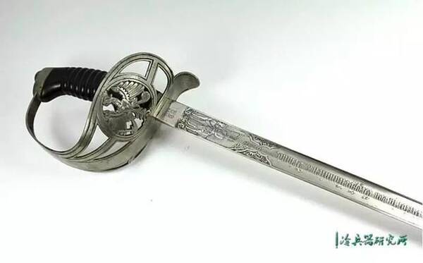 一战英国与土耳其冷兵器的不同画风:指节铜环