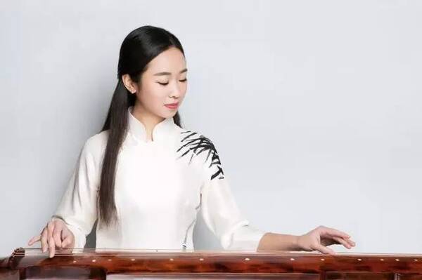有古筝基础是否学习古琴更快呢?张萌老师来告