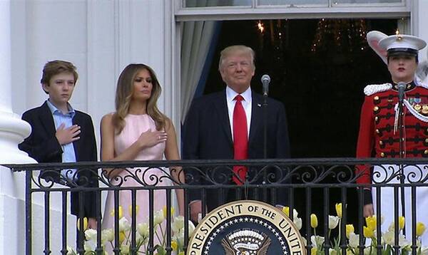 秒懂|美国奏唱国歌行什么礼?