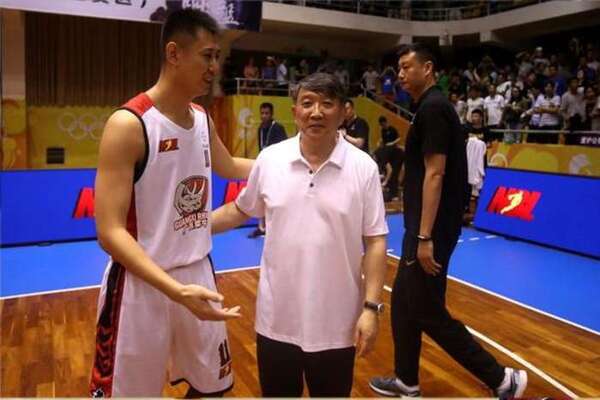 员看着外援砍分, 安徽文一都这样了, NBL球队C