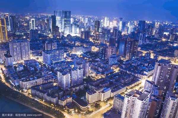 你觉得西安和成都哪个更适宜居住?