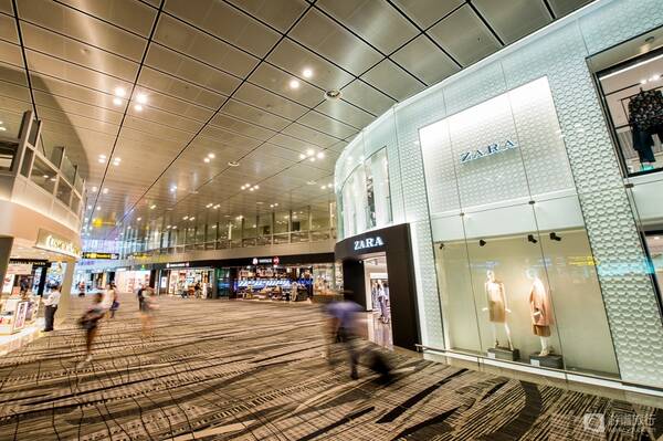 新加坡樟宜机场T4开啦,世界上最适合买买买的
