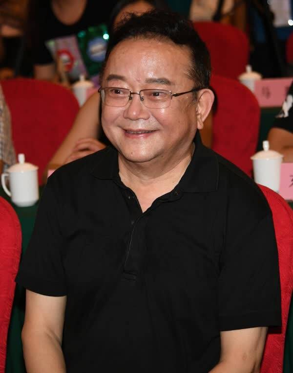 王刚演绎"老夫少妻"得心应手与亲妹妹戏里演"离婚夫妻"登陆央视