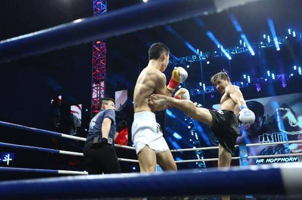 激烈超乎想象!泰拳王曾征服邱建良,却无缘峨眉