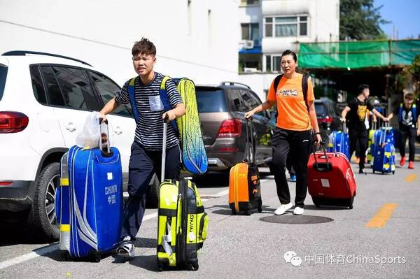 中国羽毛球队出征格拉斯哥世锦赛