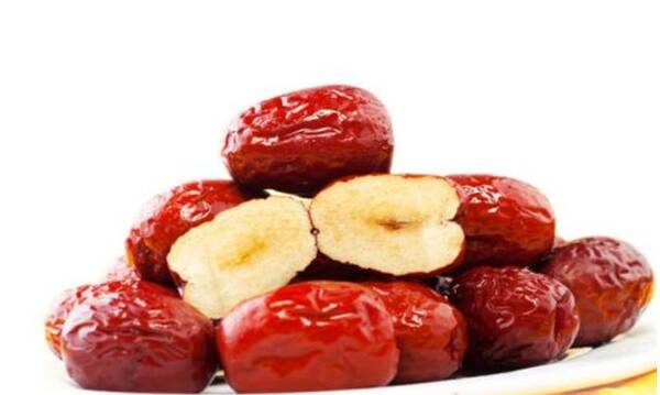 旬老人不慎吞下红枣核,最后肛周疼痛,要扩开肛