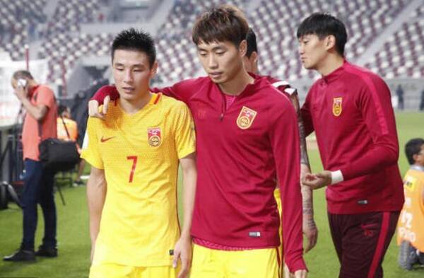 恒大奖励7名国脚!但足球运动员最高奖赏是踢世