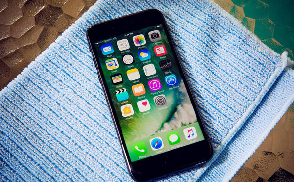 发布会后苹果调整产品线,这四款手机降价800元