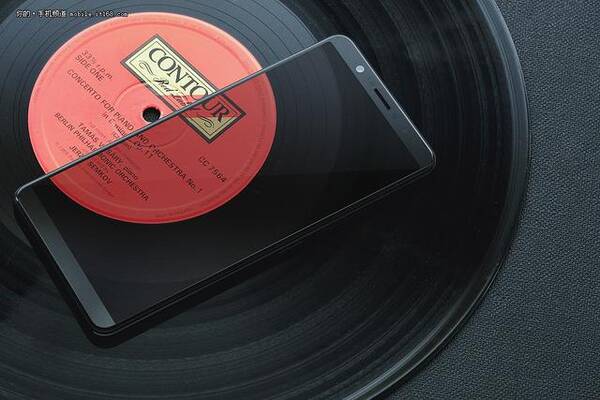 vivo X20图赏:手势取代按键的全面屏手机