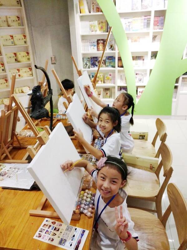 营销3招助力:实体书店暑期开学季销售看涨