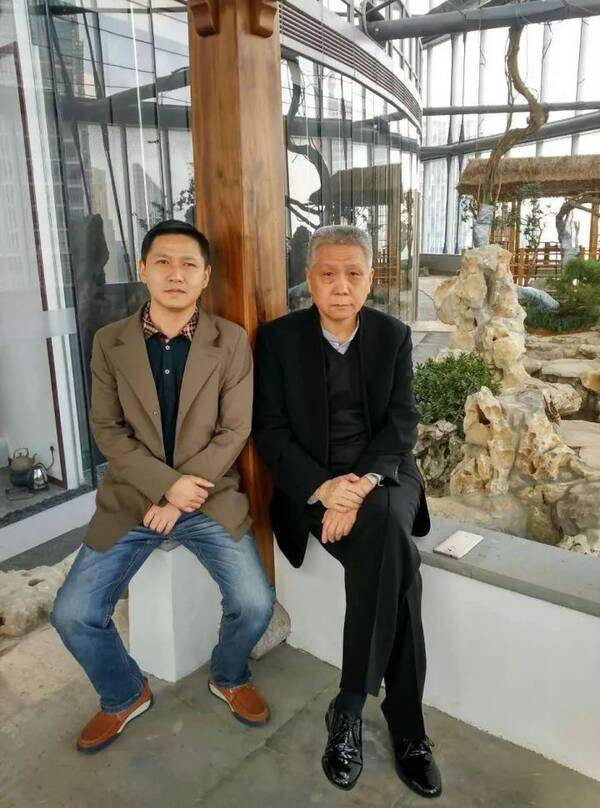 身价百亿的收藏家马未都爱上他泡的茶;在大红