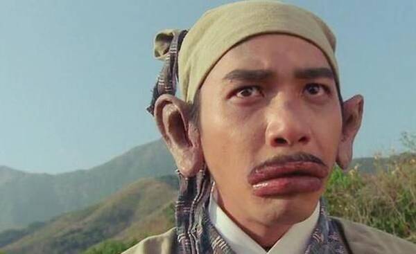 jasper再现超萌表情包,吃火龙果撞脸梁朝伟!