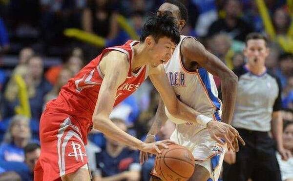 中国球员首次参加NBA揭幕战 火箭挑战勇士周