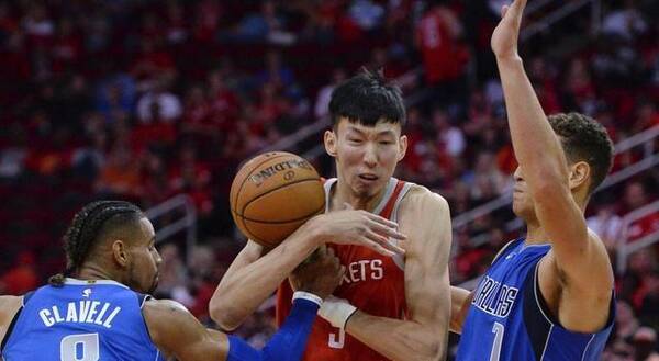 周琦在火箭获得首秀机会!灰熊是否还会想到王