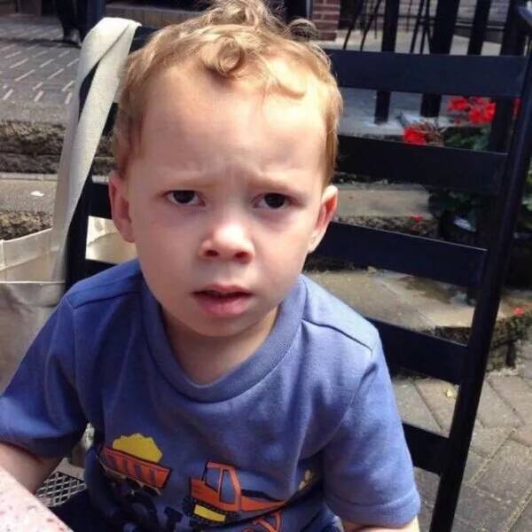 表情包界的扛把子:如此画风清奇的迷之尬笑，就问你喜不喜欢!