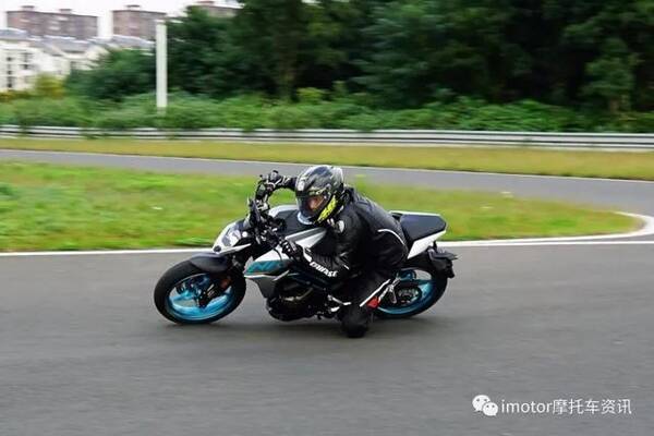 轻巧迅捷|春风NK250测评报告