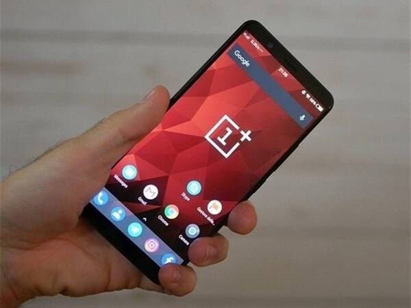 官方辟谣了!一加5T不会砍掉3.5mm耳机接口