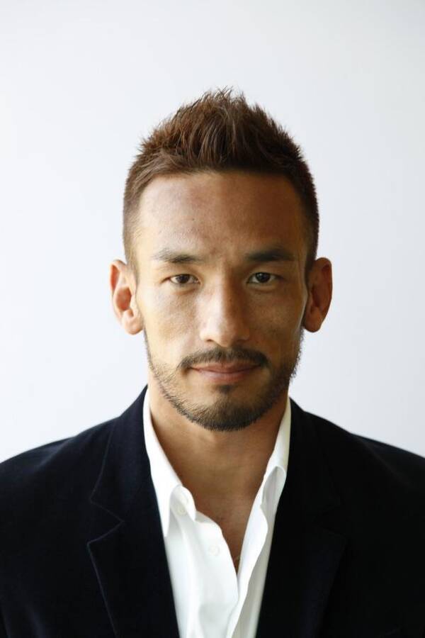 中田英寿一个日本足球运动员为什么另这么多华