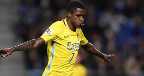 在中超踢球的前英超球星谁最棒?近半外国球迷