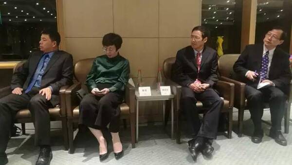 西安市长上官吉庆接受港媒集体采访