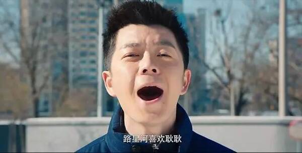 蠢萌元气少女拐走腹黑高冷学霸,倒追花式十八