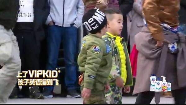 迟到的世纪对话,小小春与吴尊儿子Max英文畅