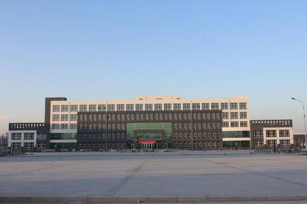 中建新疆建工宁夏分公司固原市八中项目工程顺利通过
