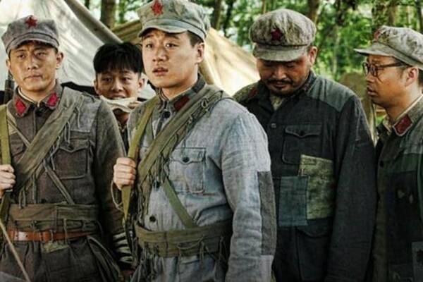 清朝老翰林看不起红军没文化,毛主席让他写了