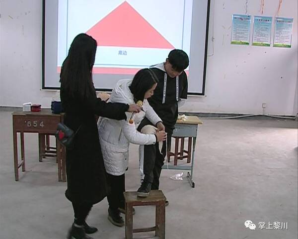 我县开展2017年红十字会救护员第三期培训