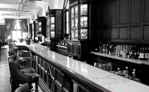 地标记忆·东风饭店 | 从上海第一家肯德基到被