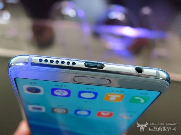 炫光机身搭配四摄镜头 HUAWEI nova2s实拍