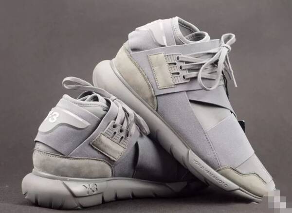 爆款鞋王Y3黑武士再推酷炫升级版,售价2500