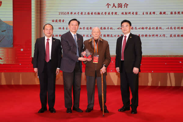 上海胸科医院达芬奇机器人胸部手术多年位列单