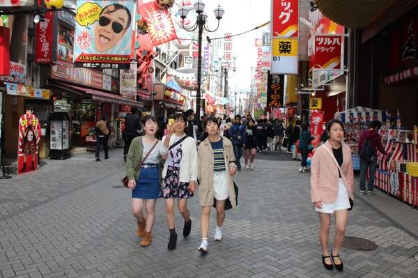 日本疯抢全球2900万名游客:中国人贡献过半?