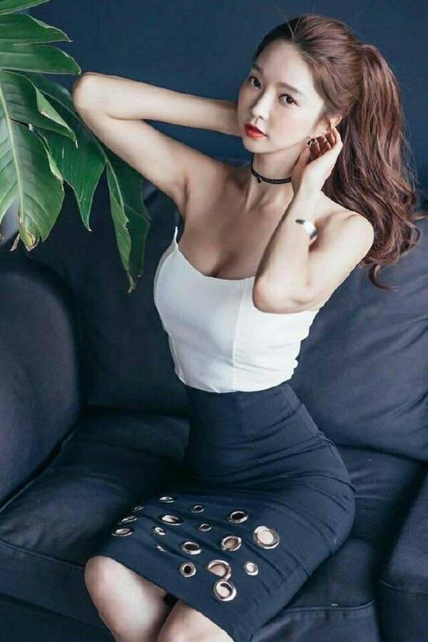 女教练不但身材好,还会穿搭,又高又有气质!