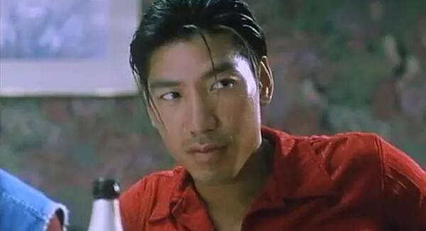 周润发的死对头,与郑伊健陈小春齐名,出狱后变