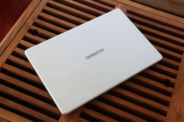 轻薄大视野 HUAWEI MateBook D升级版开箱