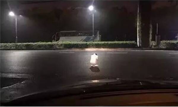 2018第一支催泪短片刷爆朋友圈:谢谢你,陌生人