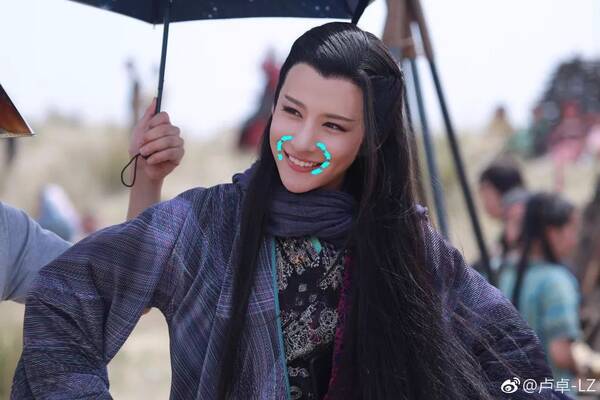 美艳比关晓彤还女生的的他不仅古装想嫁,女装男人唯美女生头像qq图片